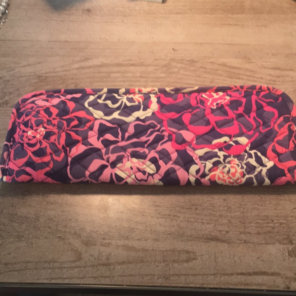 Travel Case - Picture 3 of 5